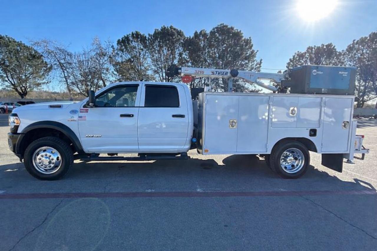 RAM 5500 Crew Cab LWB 4WD DRW 2022
