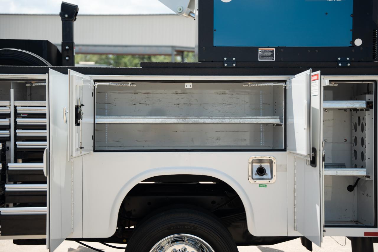 Ford F-550 Crew Cab DRW 4WD 2022