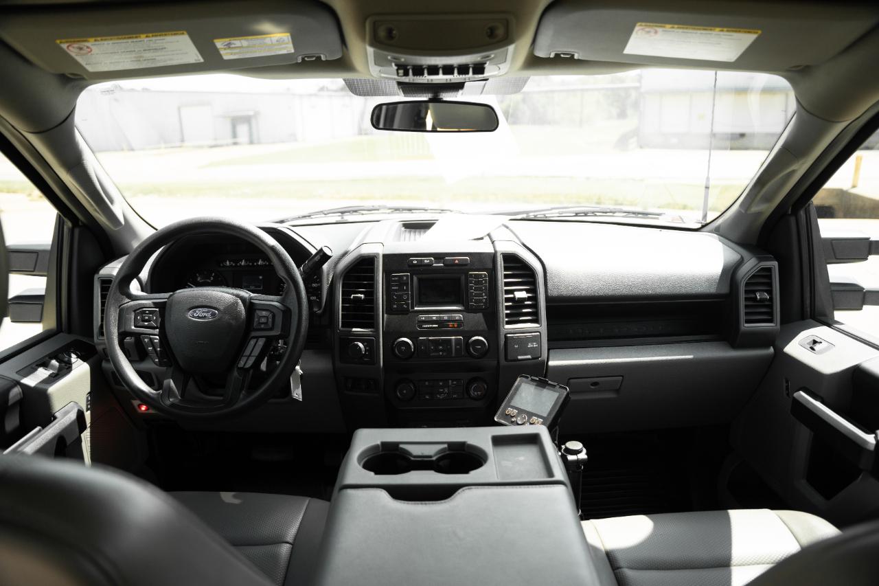 Ford F-550 Crew Cab DRW 4WD 2022