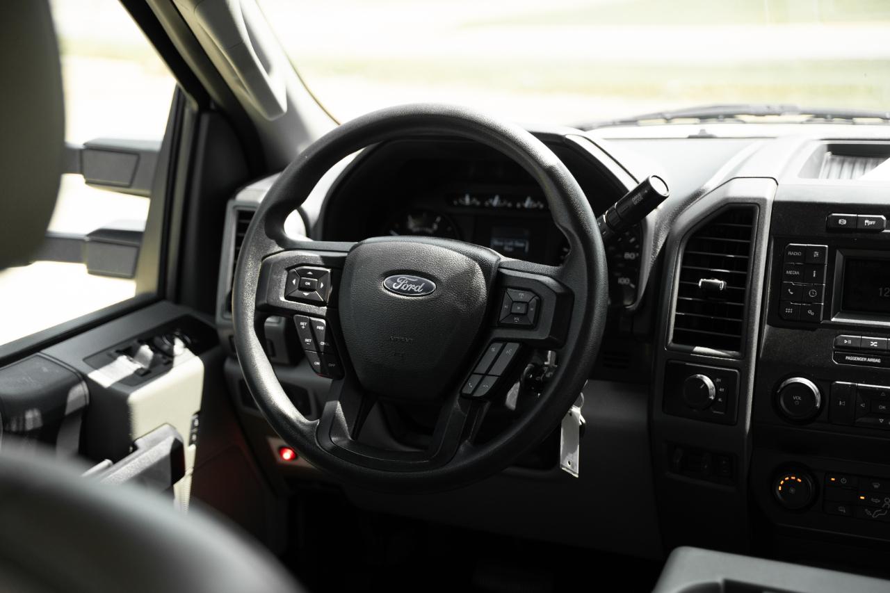 Ford F-550 Crew Cab DRW 4WD 2022