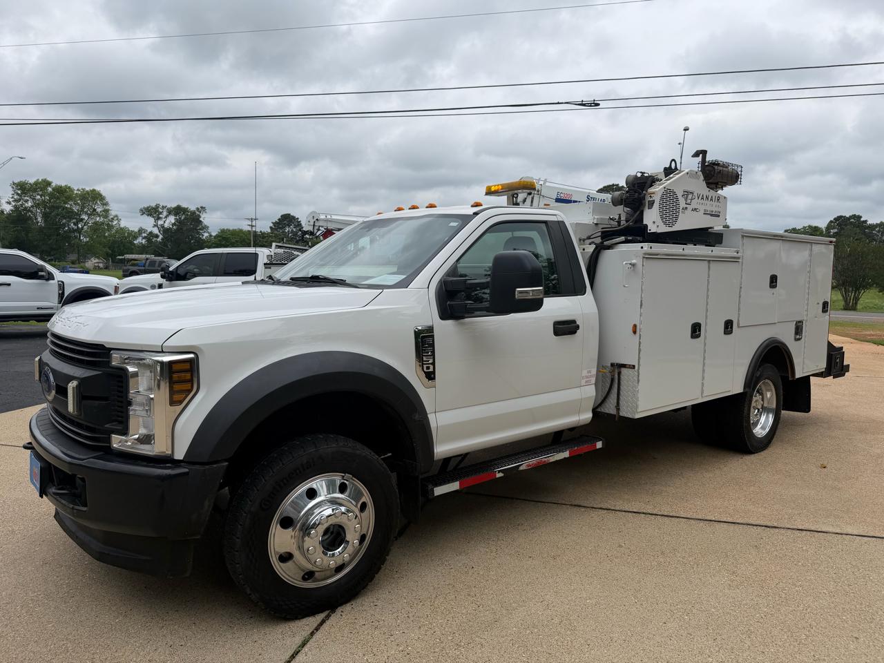 Ford F-550 Regular Cab DRW 4WD 2019