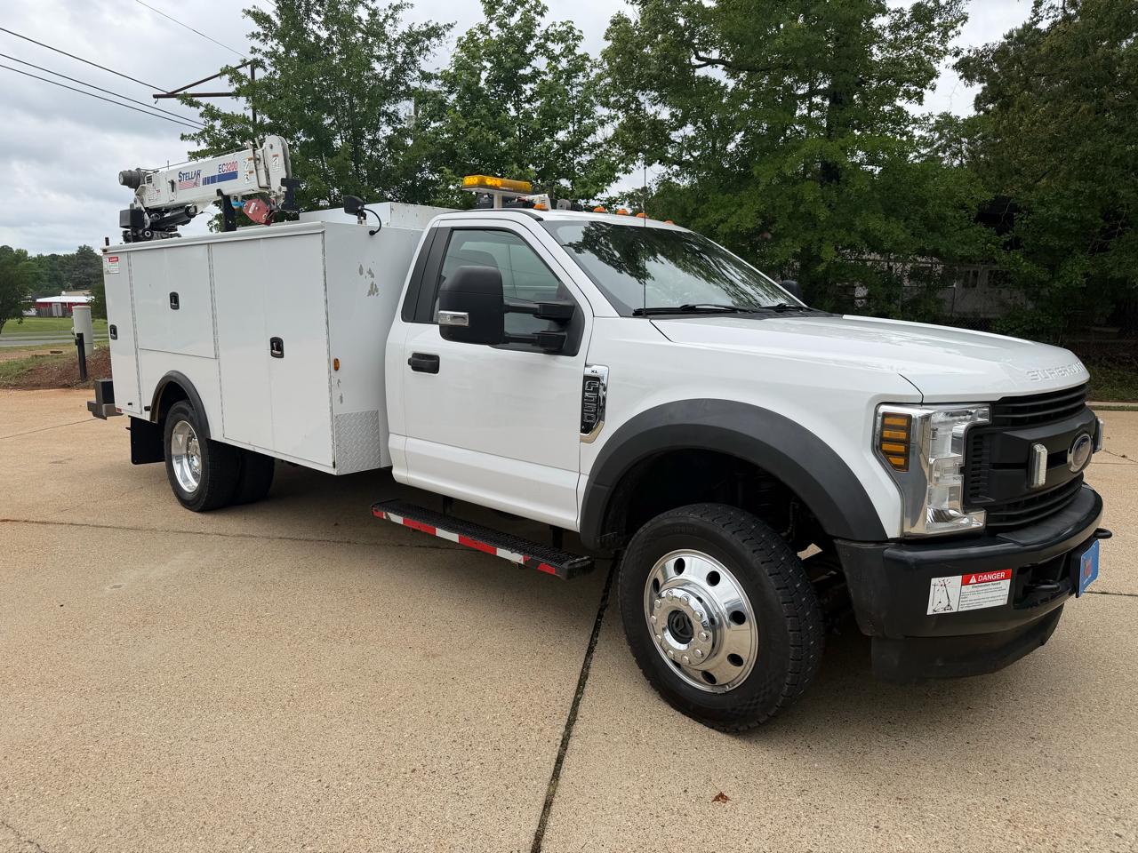 Ford F-550 Regular Cab DRW 4WD 2019