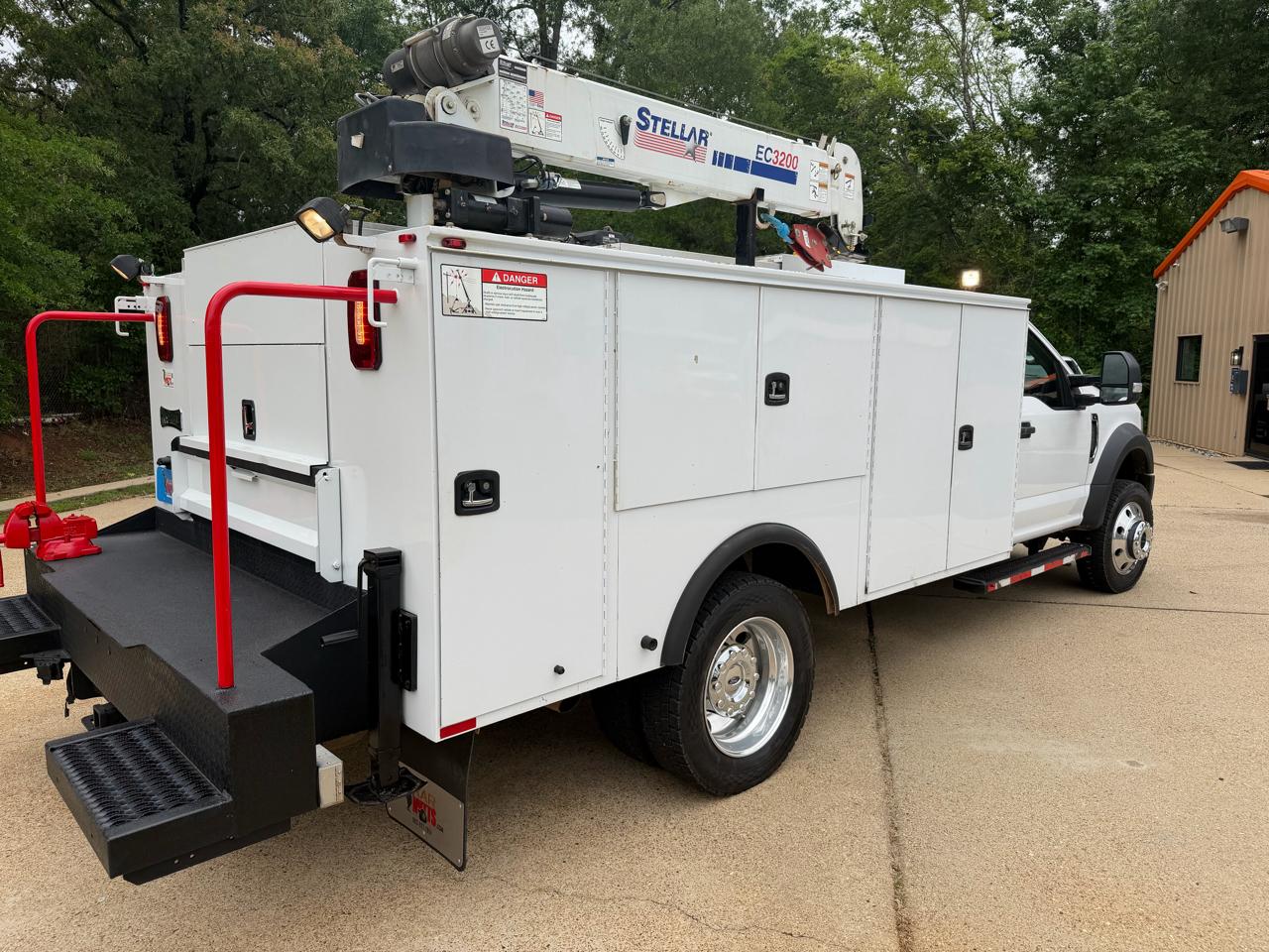 Ford F-550 Regular Cab DRW 4WD 2019