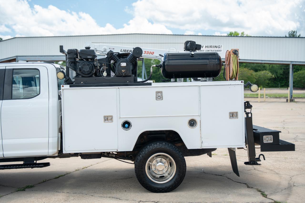Ford F-350 SD XL SuperCab Long Bed 4WD DRW 2021