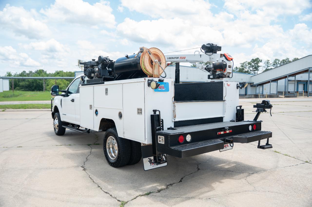 Ford F-350 SD XL SuperCab Long Bed 4WD DRW 2021