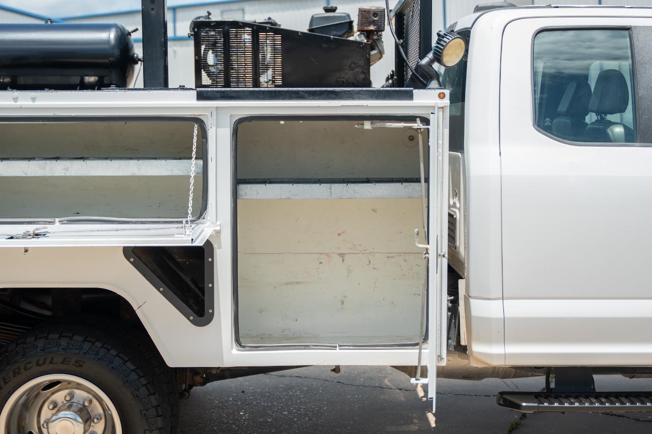 Ford F-350 SD XL SuperCab Long Bed 4WD DRW 2021