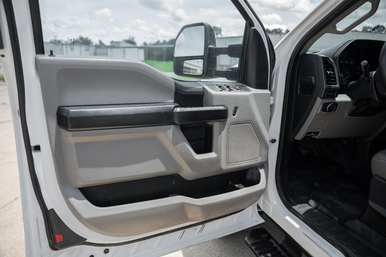 Ford F-350 SD XL SuperCab Long Bed 4WD DRW 2021