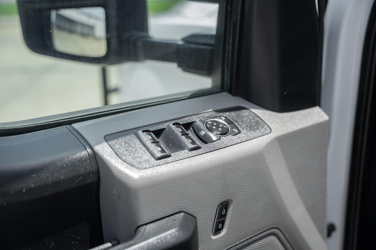 Ford F-350 SD XL SuperCab Long Bed 4WD DRW 2021