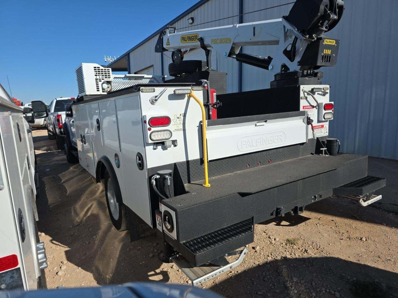 Ford F-550 Crew Cab DRW 4WD 2024