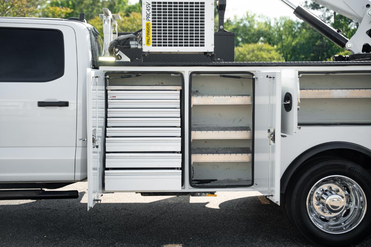 Ford F-550 Crew Cab DRW 4WD 2024