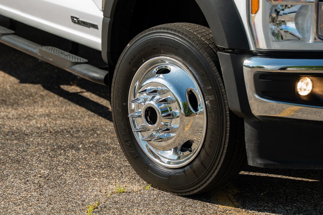 Ford F-550 Crew Cab DRW 4WD 2024
