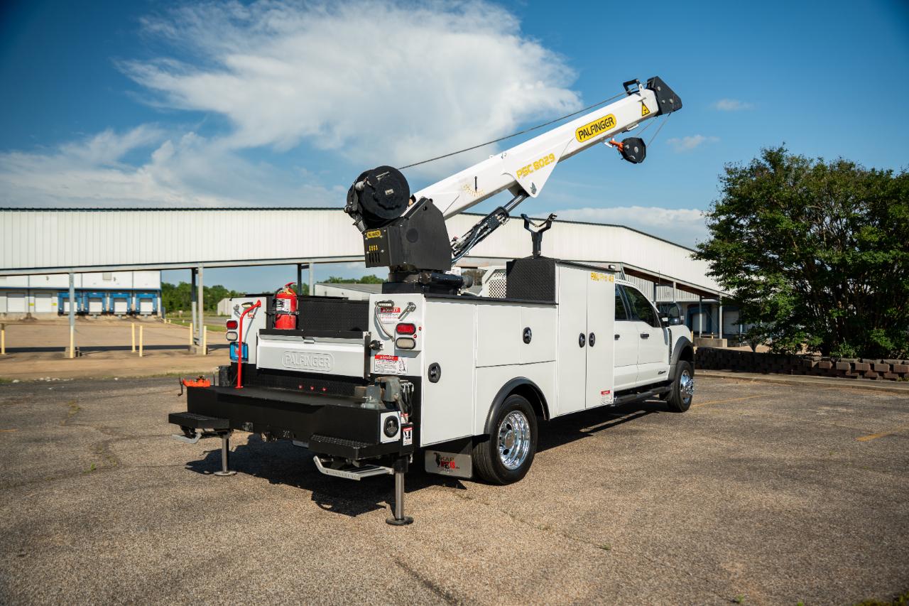 Ford F-550 Crew Cab DRW 4WD 2024