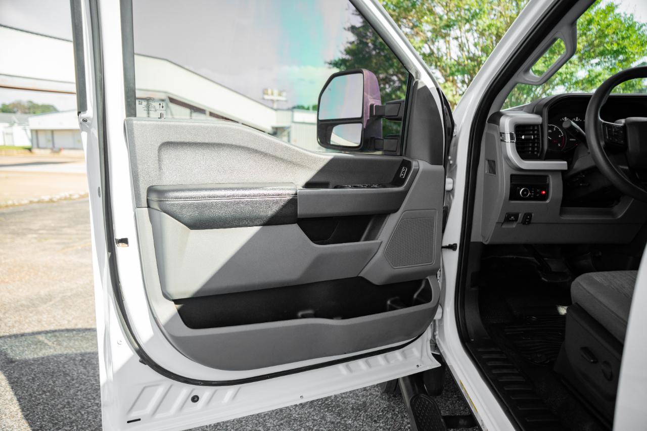Ford F-550 Crew Cab DRW 4WD 2024
