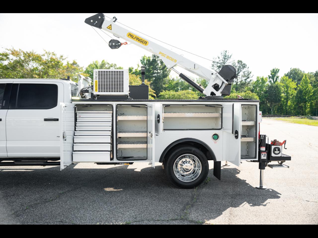 Ford F-550 Crew Cab DRW 4WD 2024