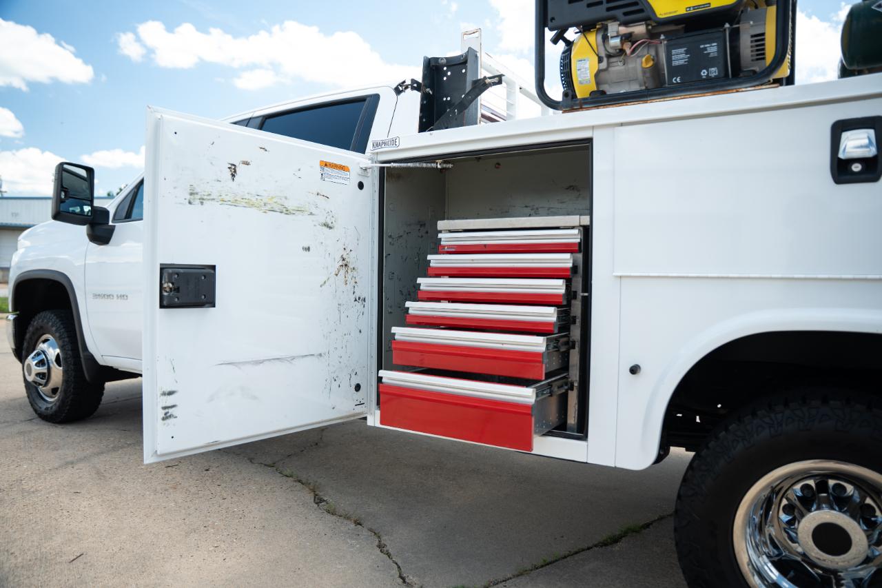 Chevrolet Silverado 3500HD Work Truck Crew Cab 4WD 2024