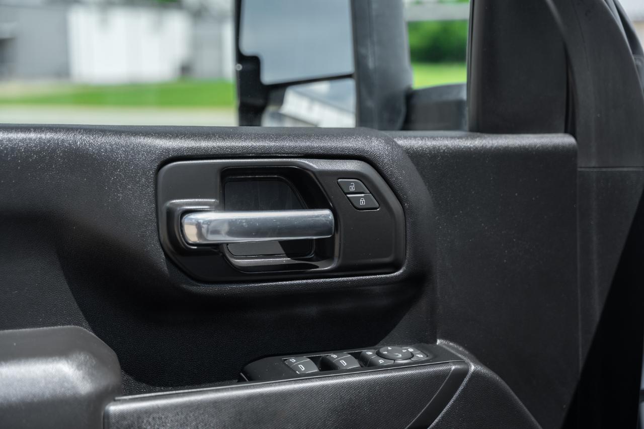 Chevrolet Silverado 3500HD Work Truck Crew Cab 4WD 2024