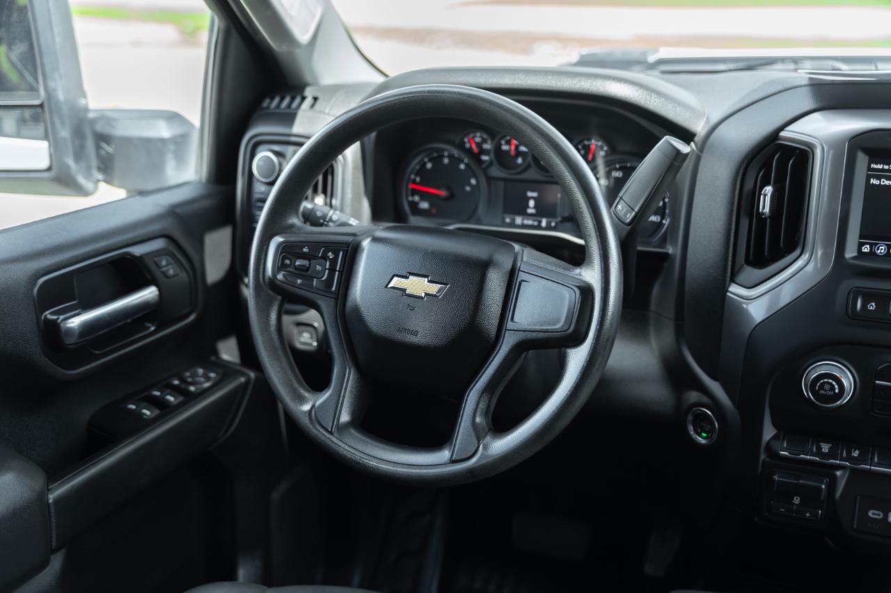 Chevrolet Silverado 3500HD Work Truck Crew Cab 4WD 2024
