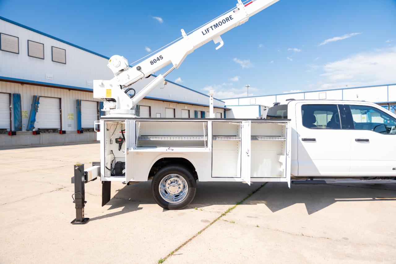 Ford F-550 Crew Cab DRW 4WD 2024