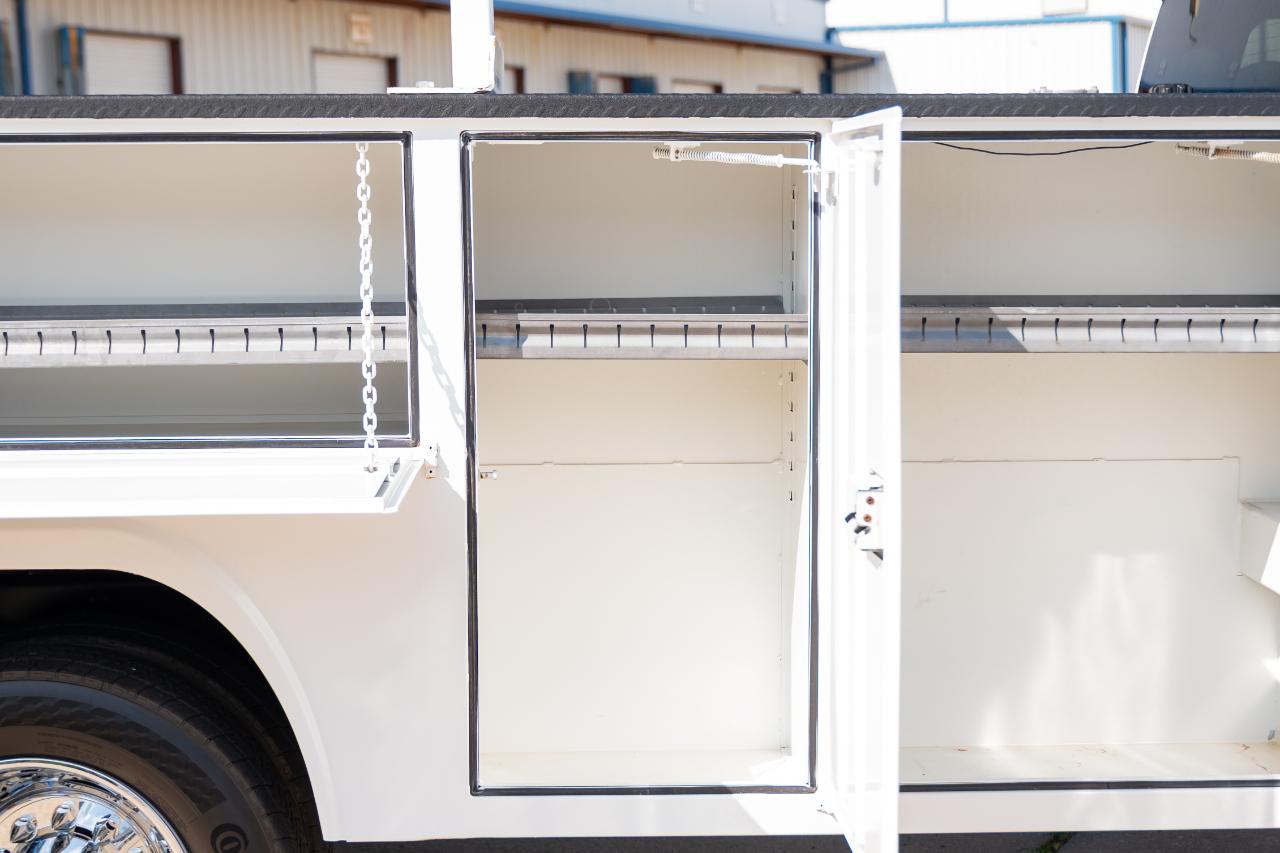 Ford F-550 Crew Cab DRW 4WD 2024