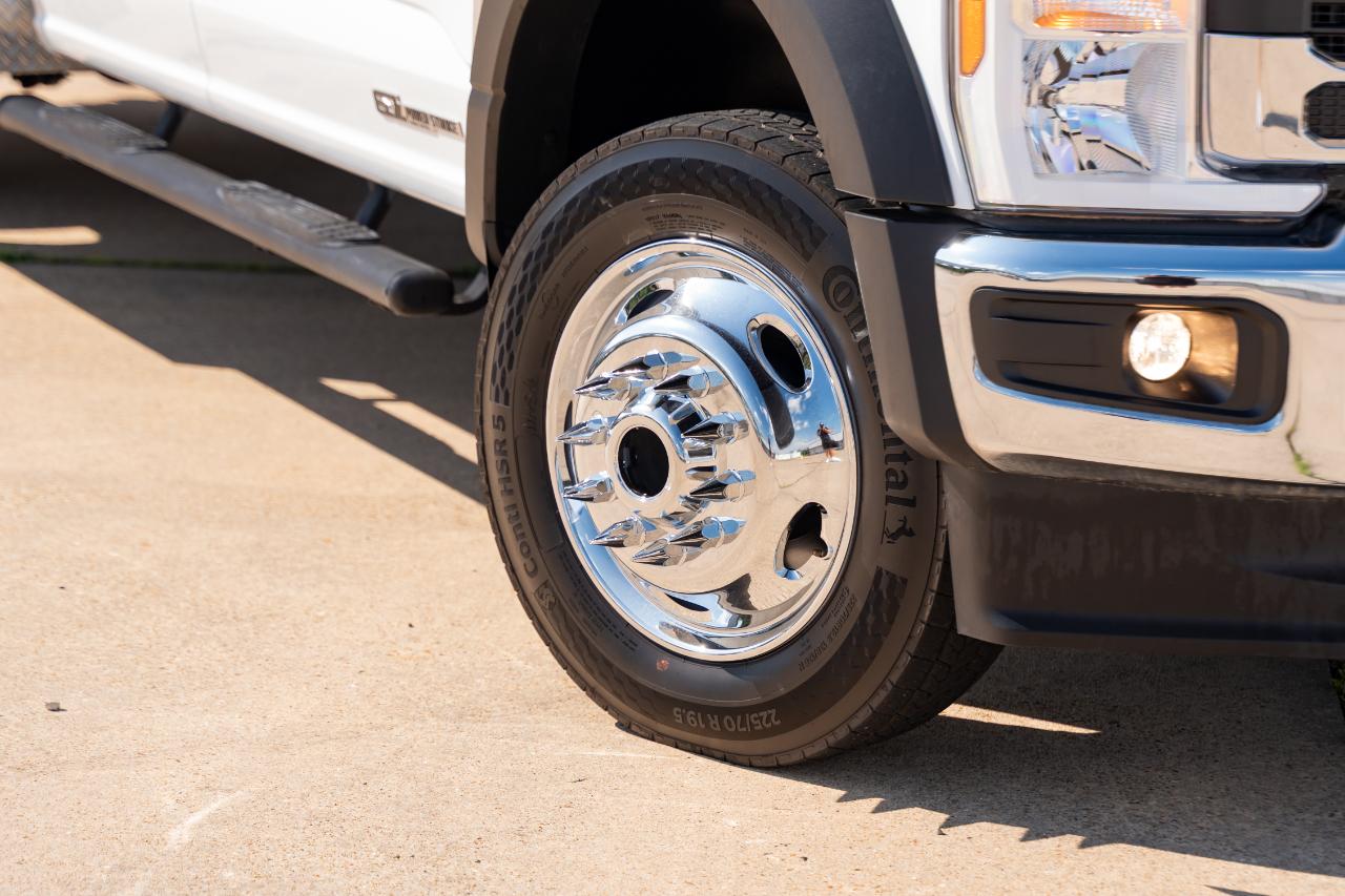 Ford F-550 Crew Cab DRW 4WD 2024