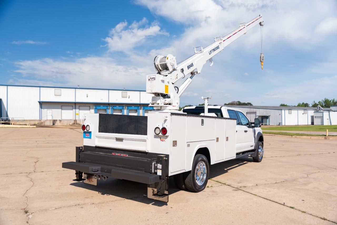 Ford F-550 Crew Cab DRW 4WD 2024