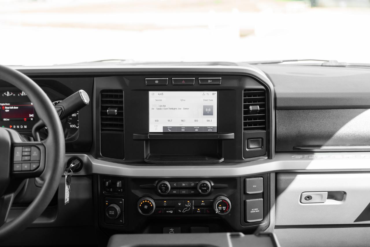 Ford F-550 Crew Cab DRW 4WD 2024