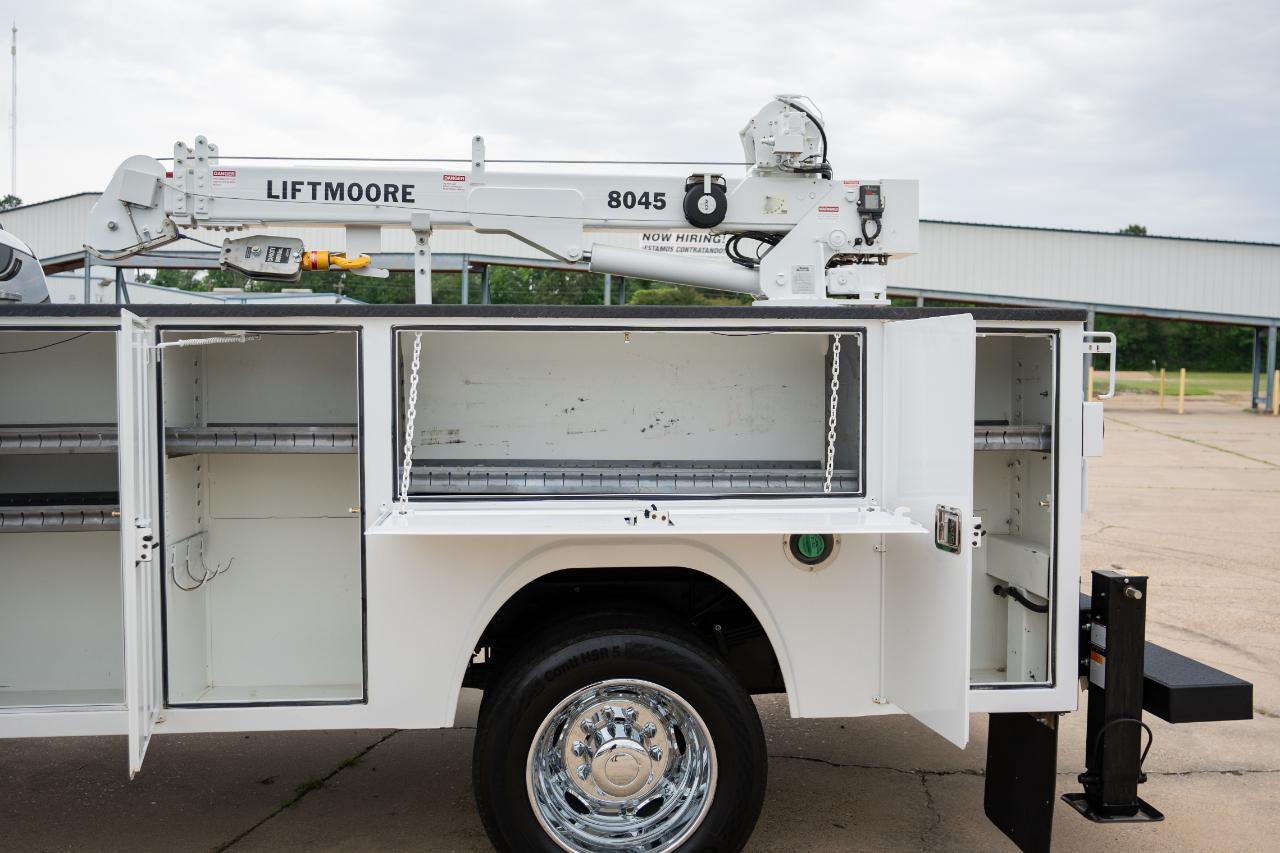 Ford F-550 Crew Cab DRW 4WD 2024