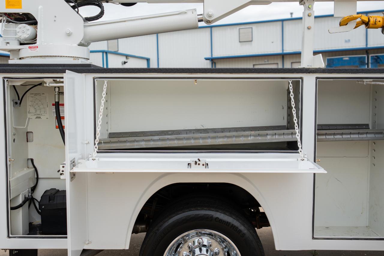 Ford F-550 Crew Cab DRW 4WD 2024
