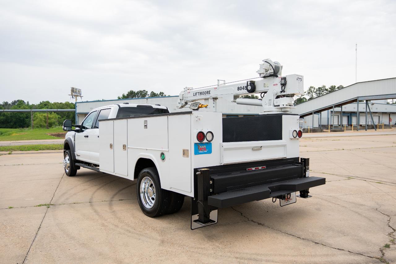 Ford F-550 Crew Cab DRW 4WD 2024
