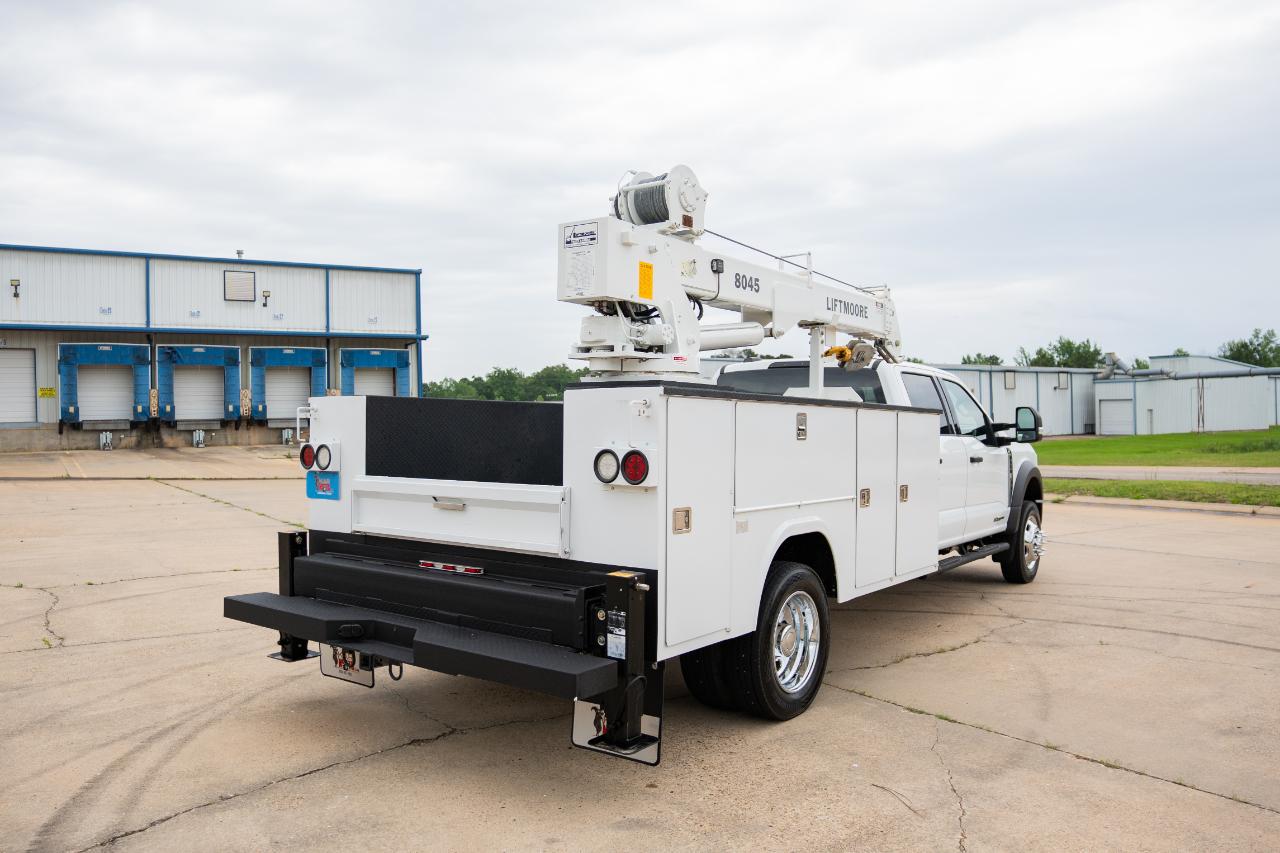 Ford F-550 Crew Cab DRW 4WD 2024