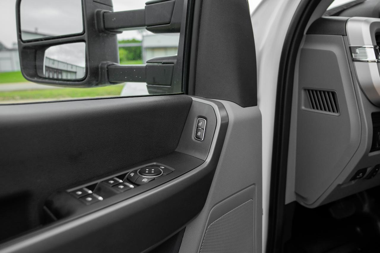 Ford F-550 Crew Cab DRW 4WD 2024