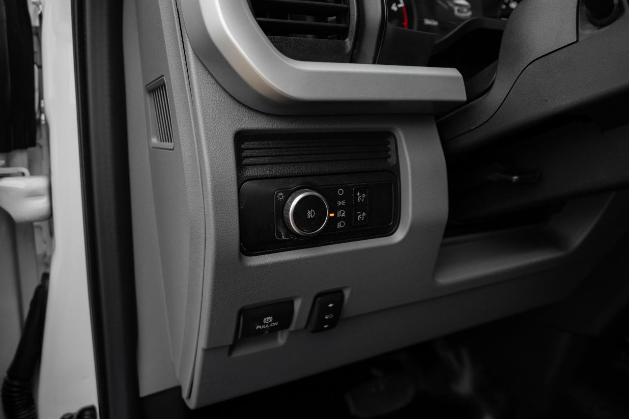 Ford F-550 Crew Cab DRW 4WD 2024