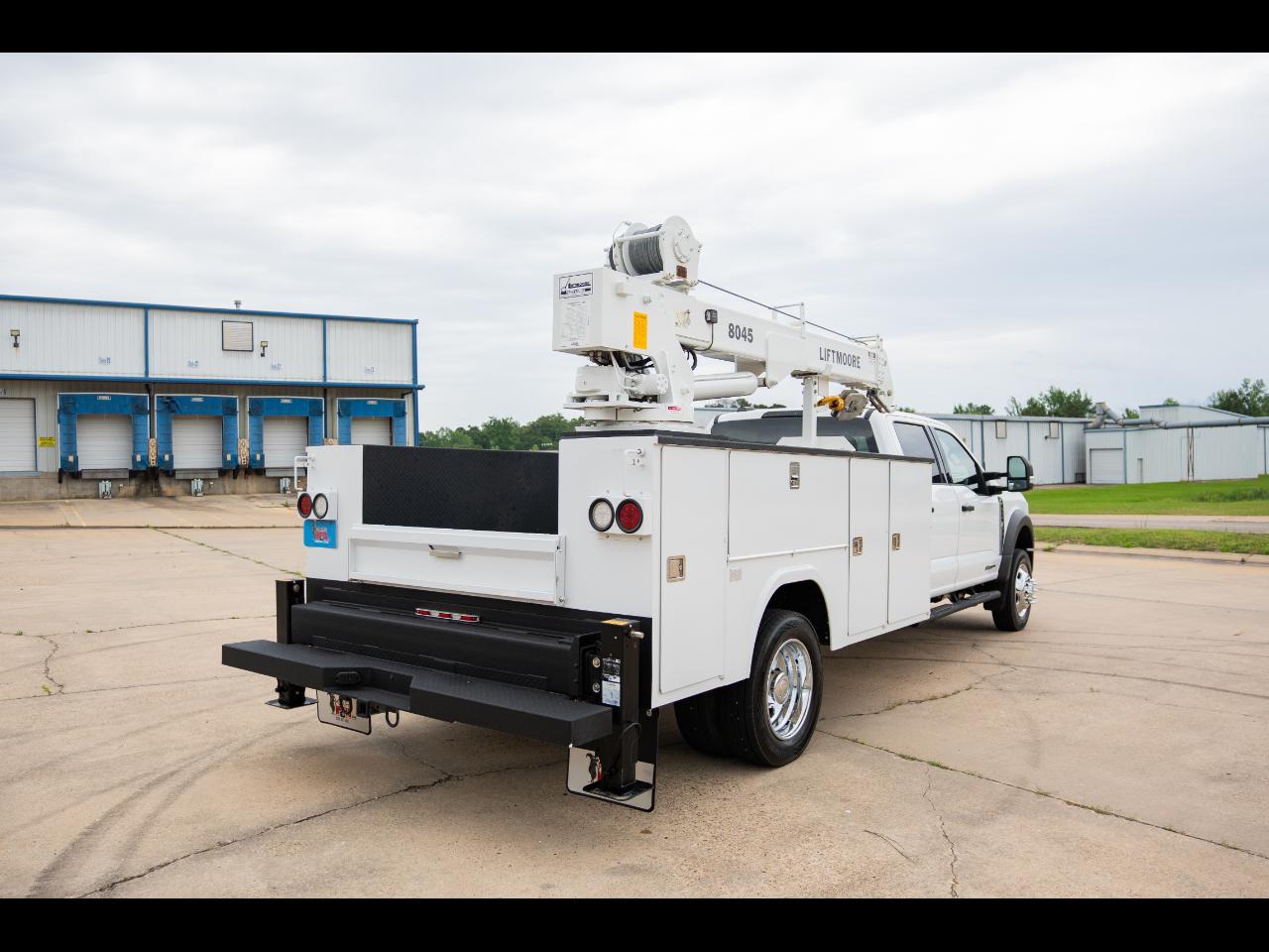 Ford F-550 Crew Cab DRW 4WD 2024