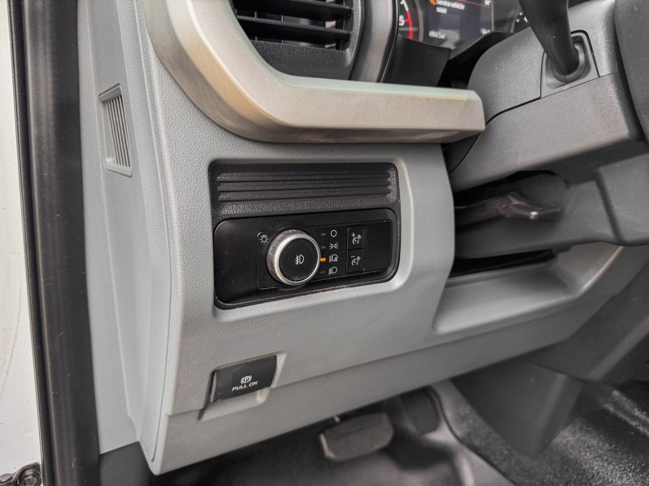 Ford F-350 SD XL Crew Cab Long Bed DRW 4WD 2023