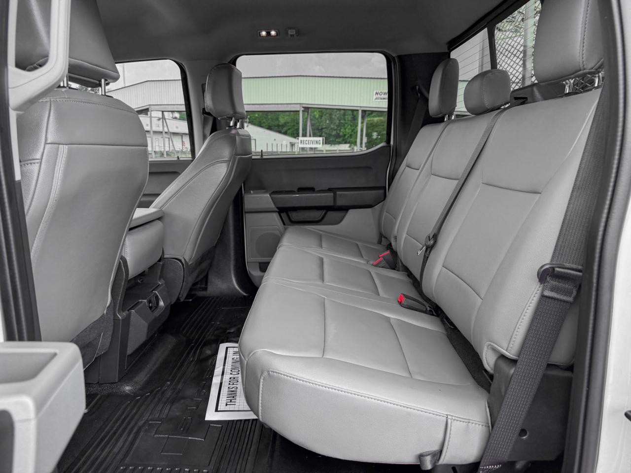 Ford F-350 SD XL Crew Cab Long Bed DRW 4WD 2023