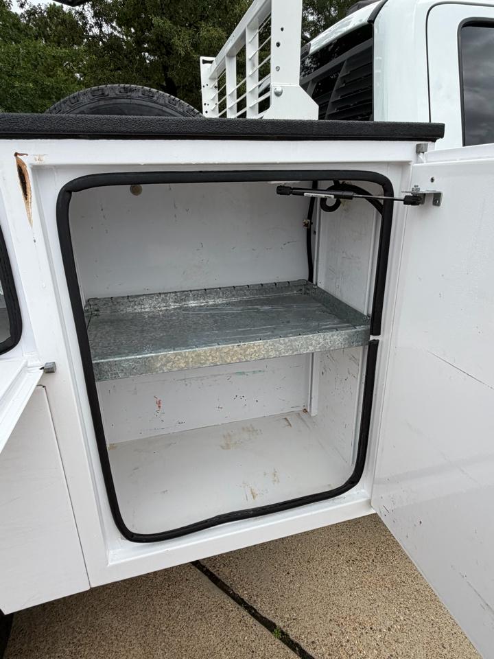 Ford F-350 SD XL Crew Cab LWB DRW 4WD 2024