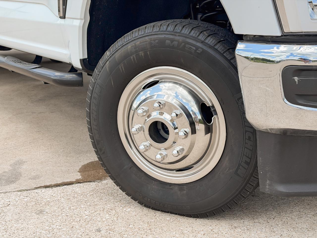 Ford F-350 SD XL Crew Cab LWB DRW 4WD 2024