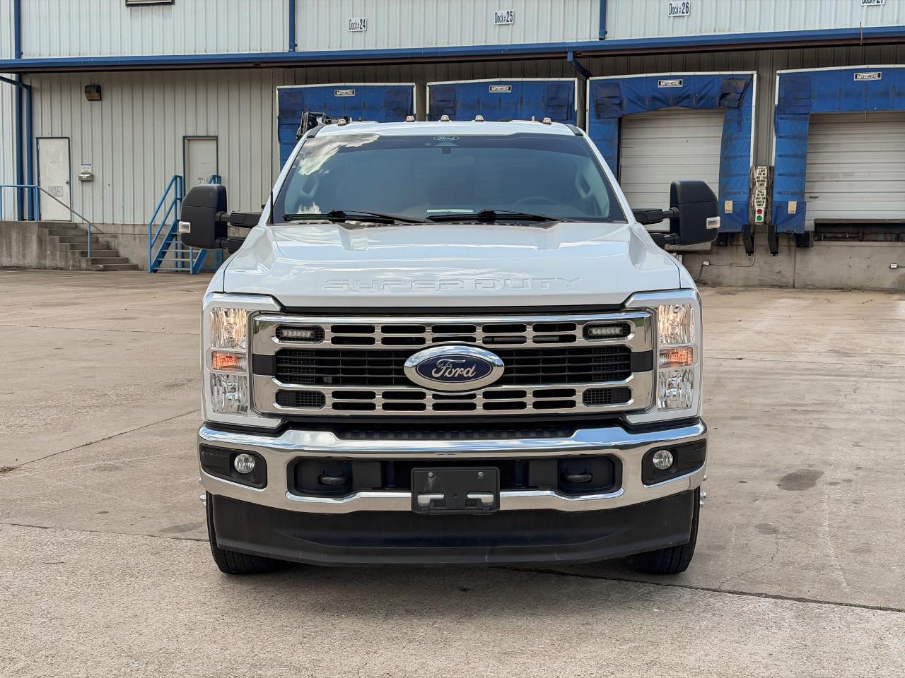 Ford F-350 SD XL Crew Cab LWB DRW 4WD 2024