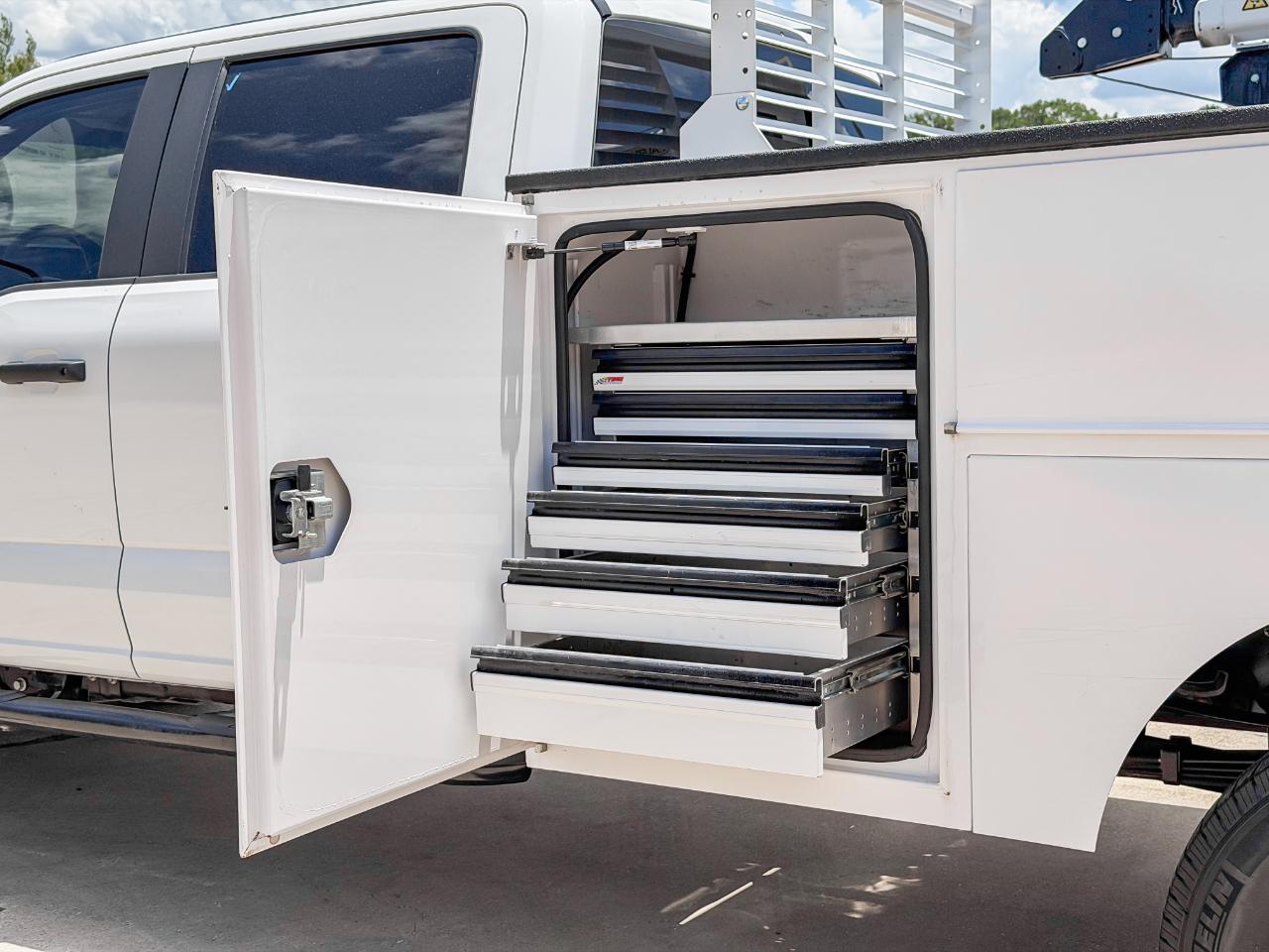 Ford F-350 SD XL Crew Cab LWB DRW 4WD 2024