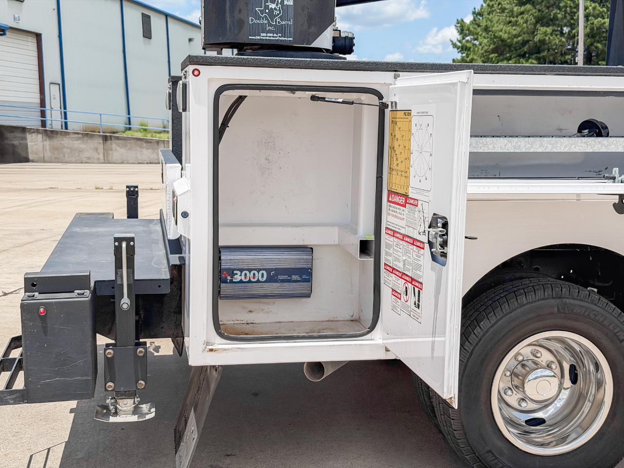Ford F-350 SD XL Crew Cab LWB DRW 4WD 2024
