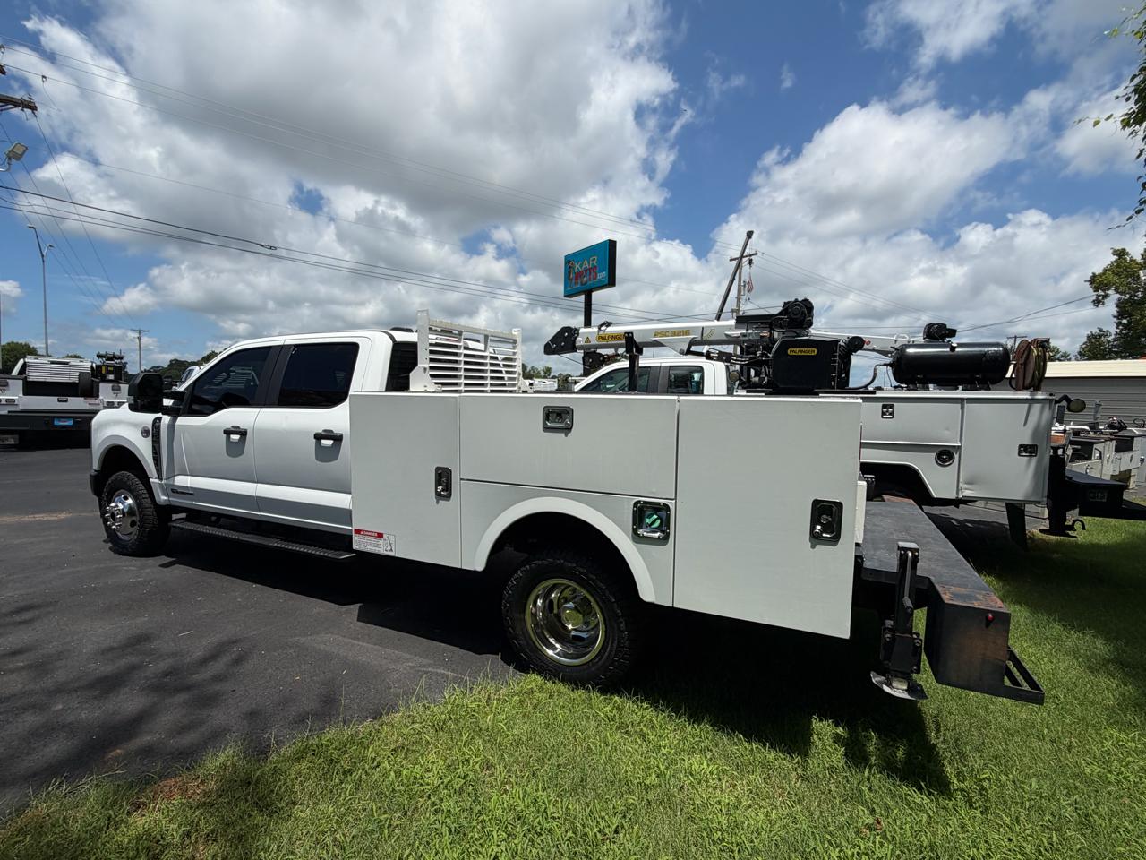 Ford F-350 SD XL DRW 4WD 2024