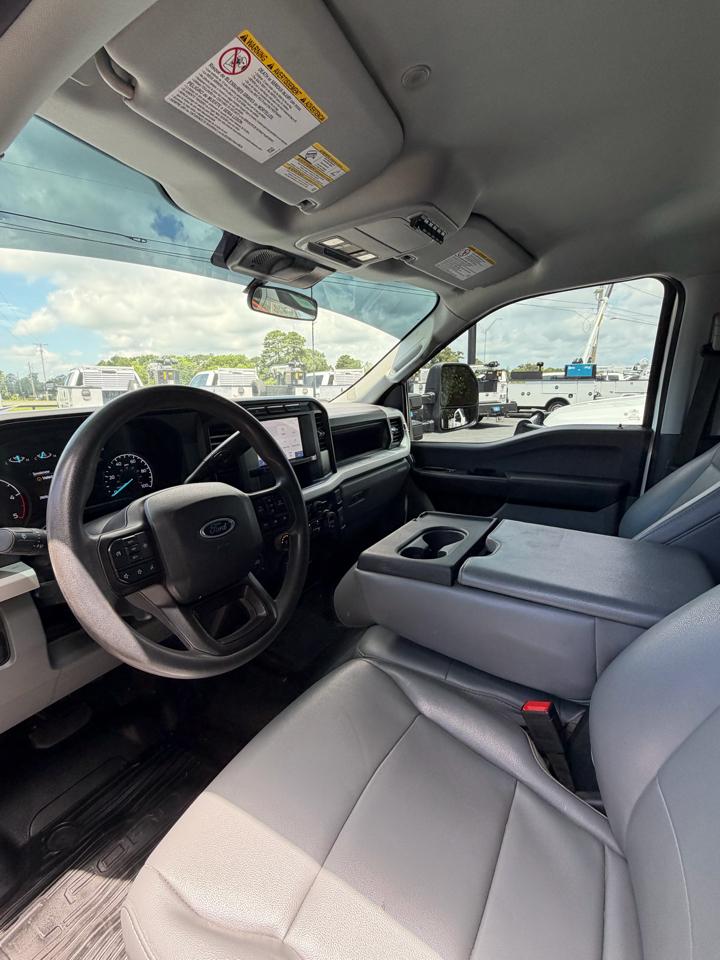 Ford F-350 SD XL DRW 4WD 2024