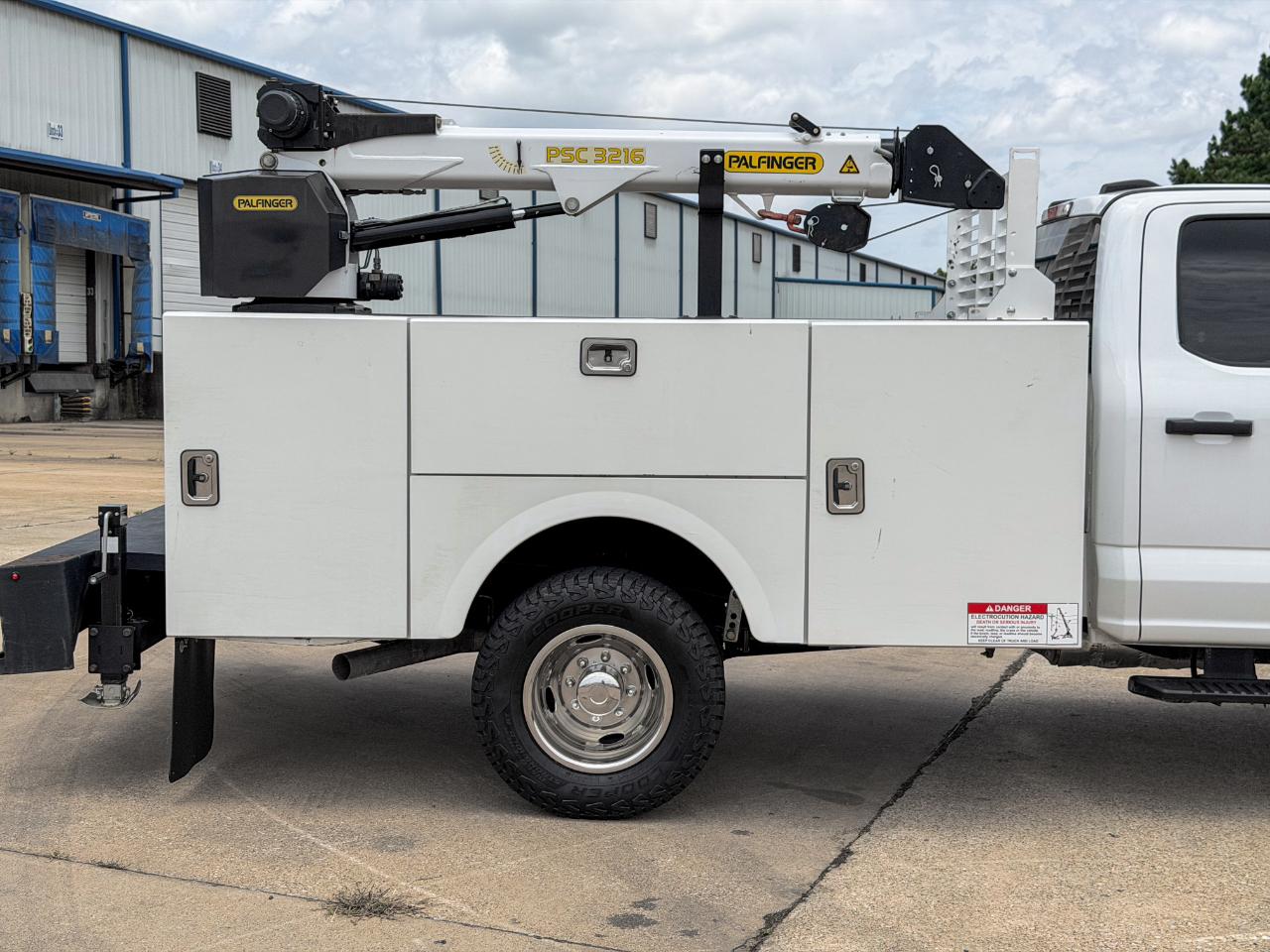 Ford F-350 SD XL DRW 4WD 2024