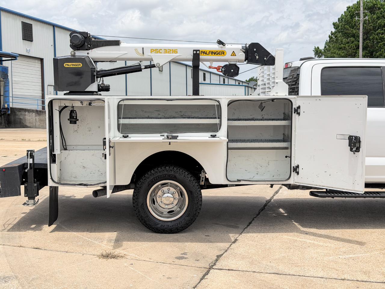 Ford F-350 SD XL DRW 4WD 2024