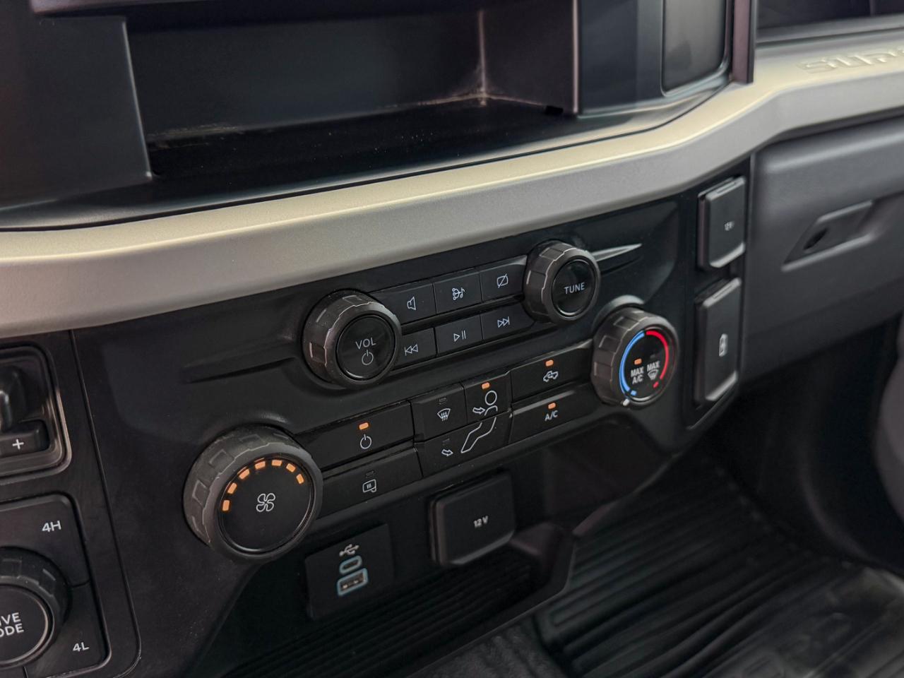 Ford F-350 SD XL DRW 4WD 2024