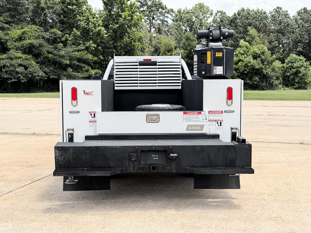 Ford F-350 SD XLT Crew Cab Long Bed DRW 4WD 2024