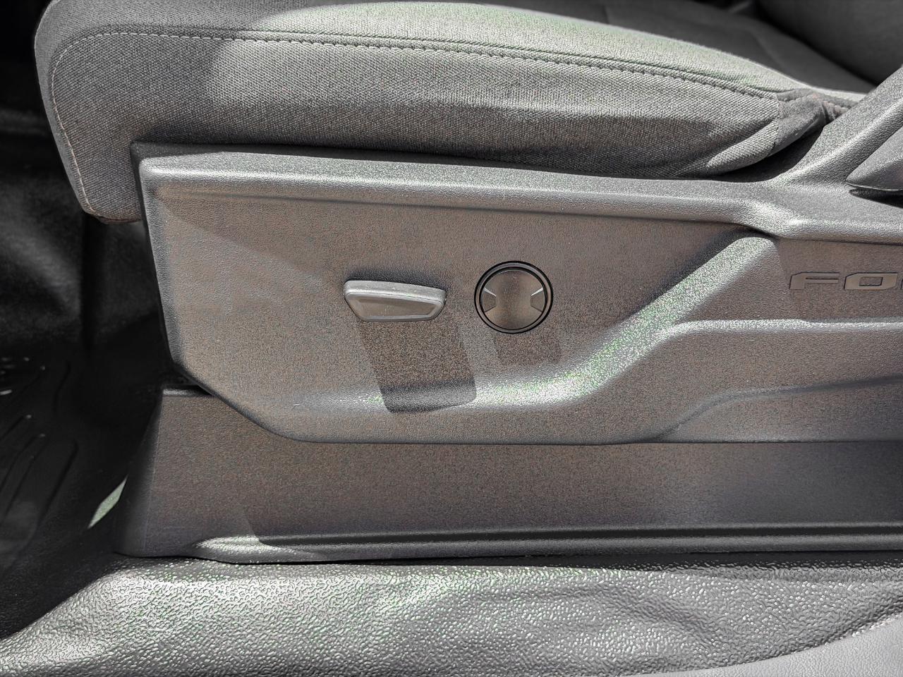 Ford F-550 Crew Cab DRW 4WD 2024