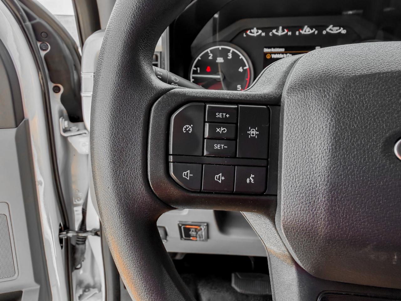 Ford F-550 Crew Cab DRW 4WD 2024