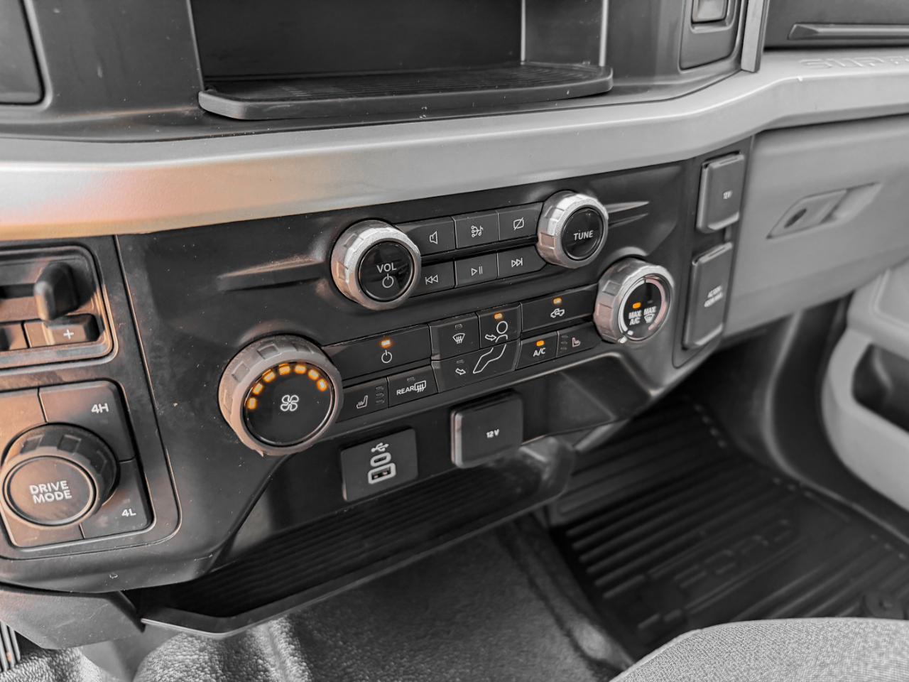 Ford F-550 Crew Cab DRW 4WD 2024