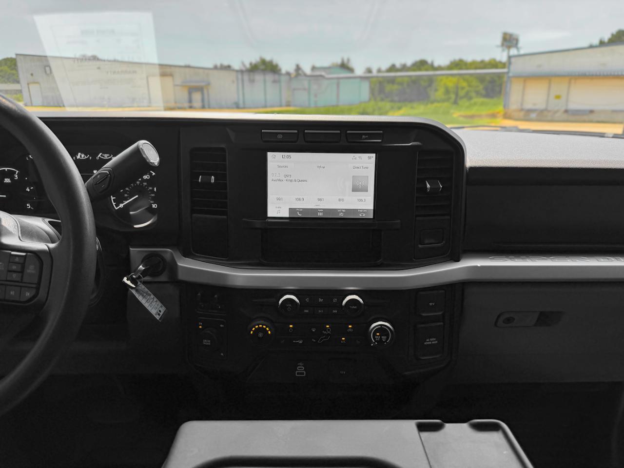 Ford F-550 Crew Cab DRW 4WD 2024